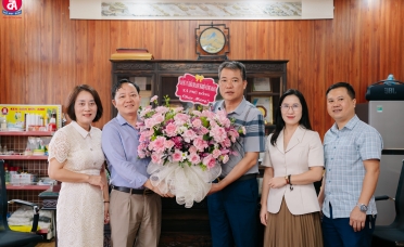 Đảng ủy Khối Doanh nghiệp – Công đoàn xã Phù Đổng đến thăm và chúc mừng DUCANH BOND nhân Ngày Doanh nhân Việt Nam